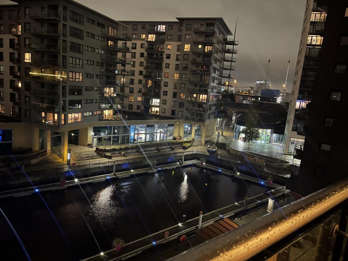 Deluxe City Apt, Beautiful River View,Free Parking No Balcony Leeds  Dış mekan fotoğraf